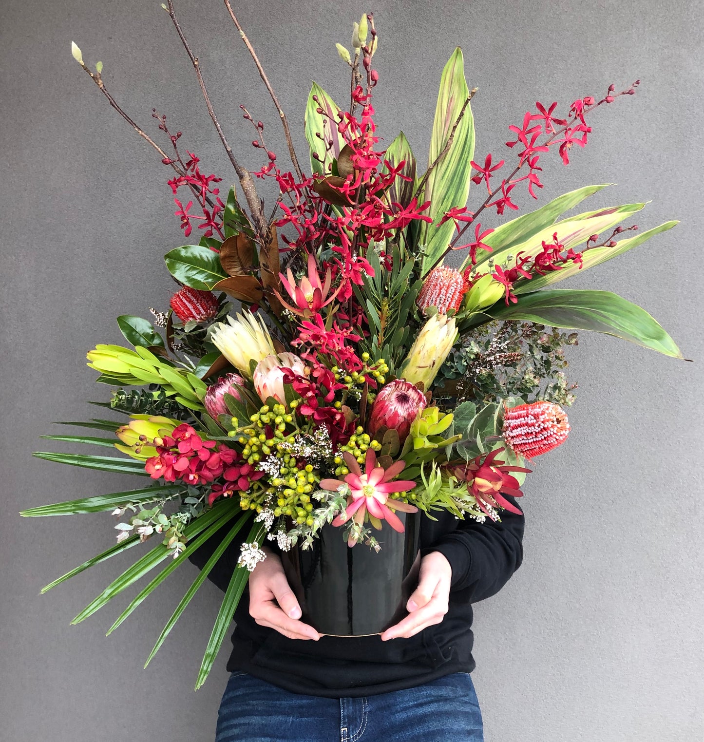 Native deluxe Hatbox Arrangement